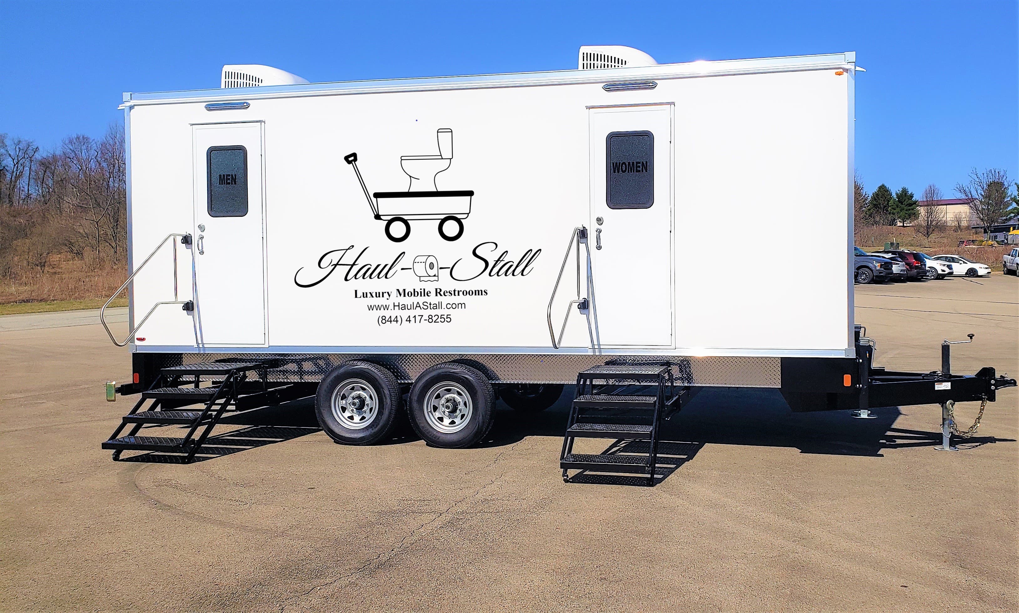 5 Stall 2 Door Trailer — Exterior